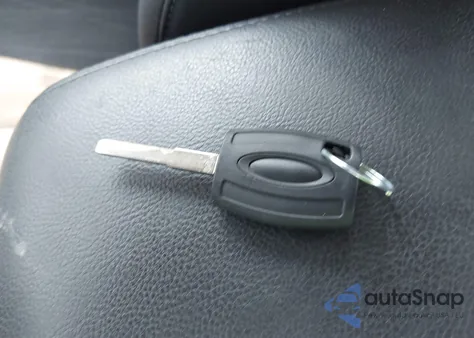 2018 Ford Focus Sel z USA, uszkodzony, nr VIN 1FADP3H22JL252827